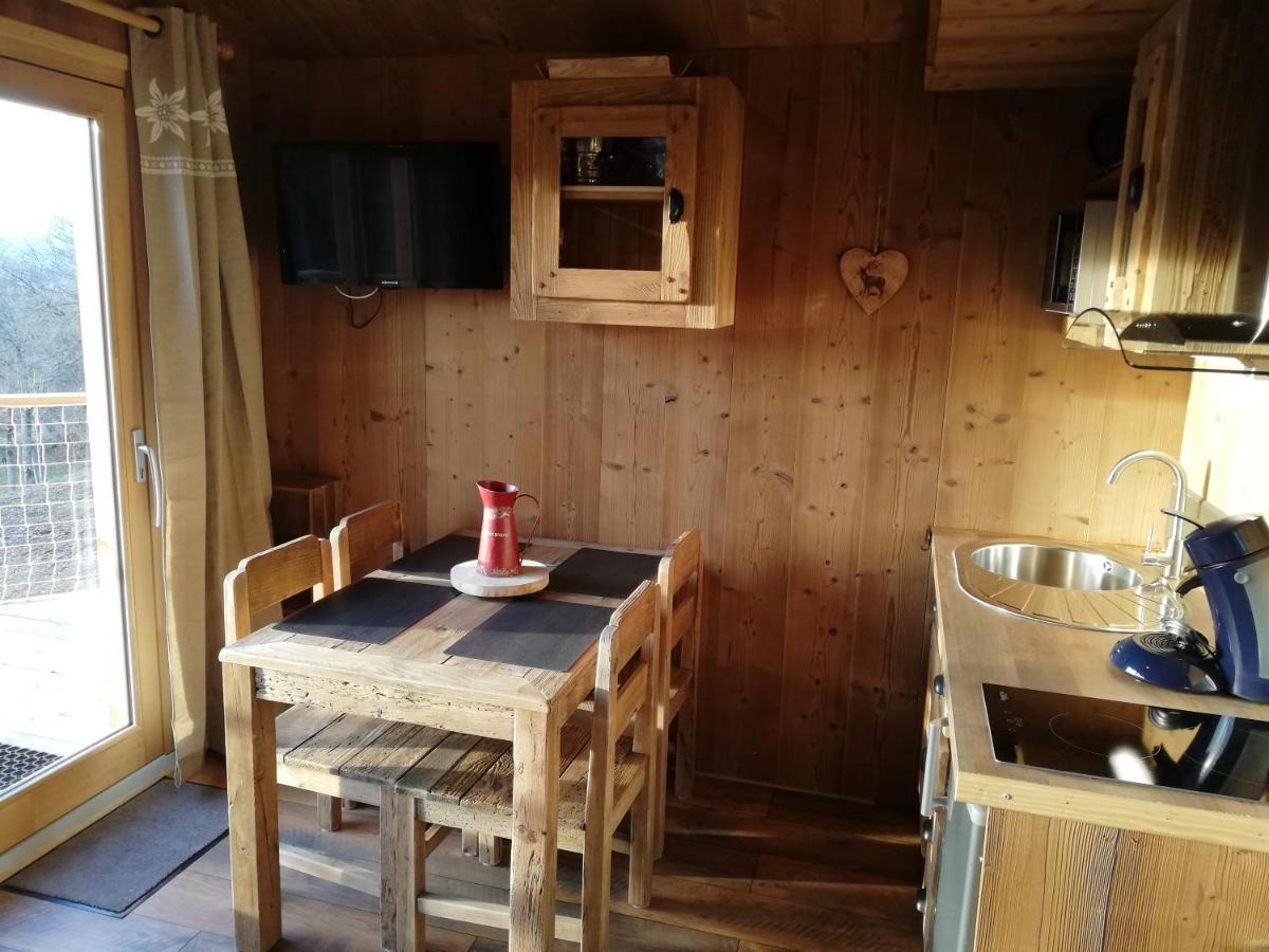 Saint-Julien-en-Champsaur Ma Cabane Des Hautes-Alpes מראה חיצוני תמונה